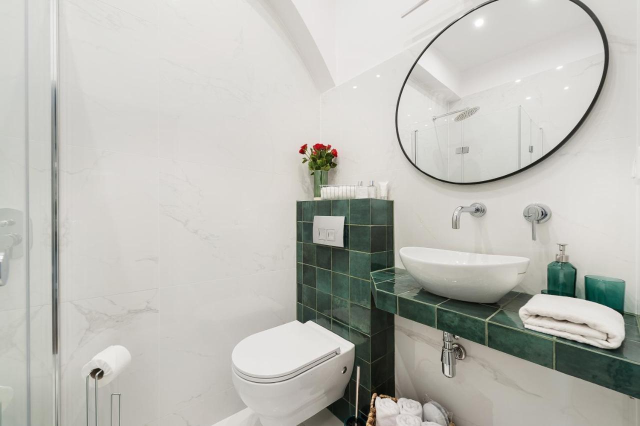 Luxury Spa Apartment Old Town كراكوفيا المظهر الخارجي الصورة