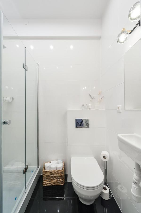 Luxury Spa Apartment Old Town كراكوفيا المظهر الخارجي الصورة
