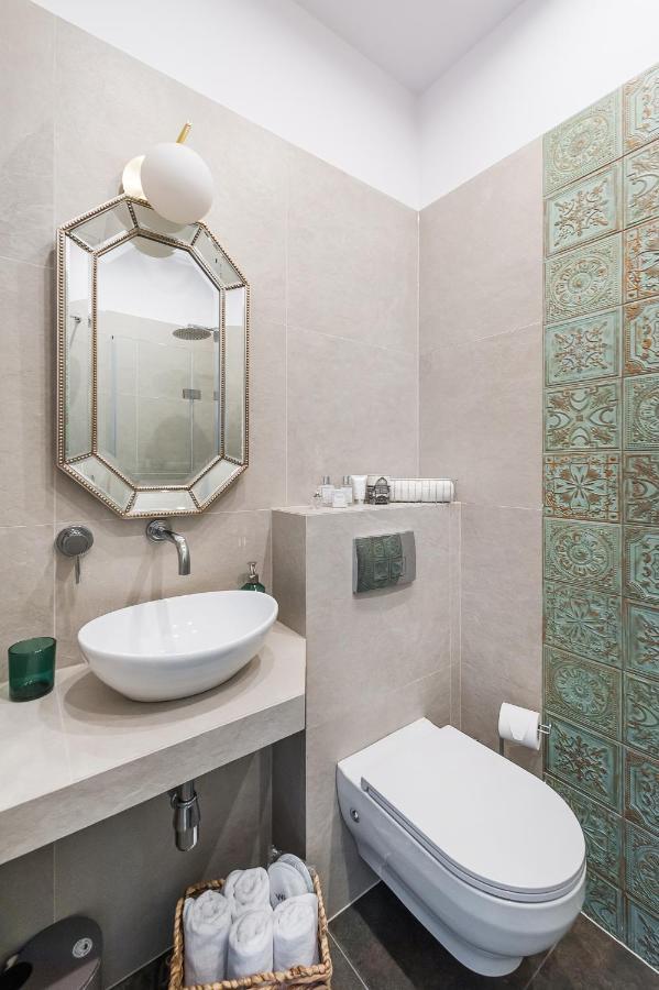Luxury Spa Apartment Old Town كراكوفيا المظهر الخارجي الصورة
